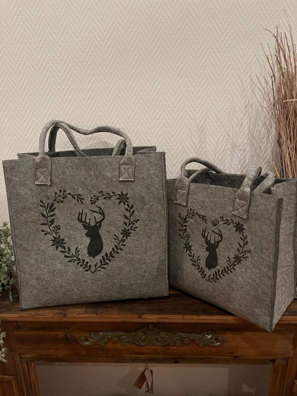 Filztasche - grau mit Hirschaufdruck,2Größen,ca.H33-40cm