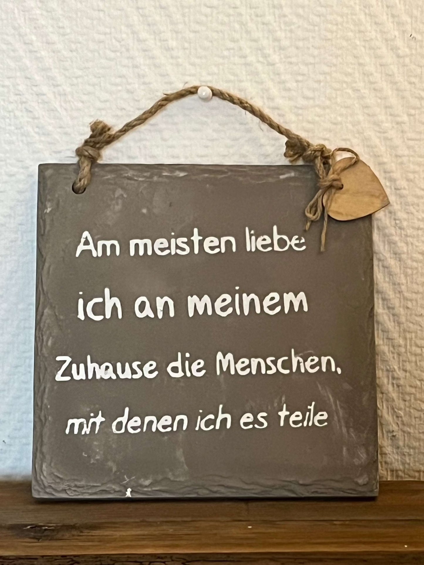 Schilder - Zuhause, Betonplatte mit Juteband, ca.20x20cm