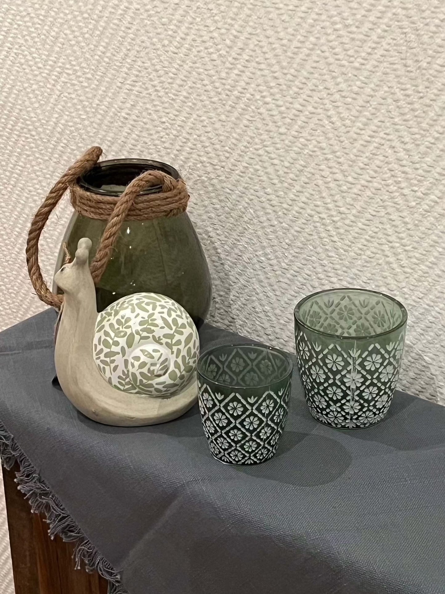Windlicht Patty set with two patterned glass sizes creating cozy ambiance.