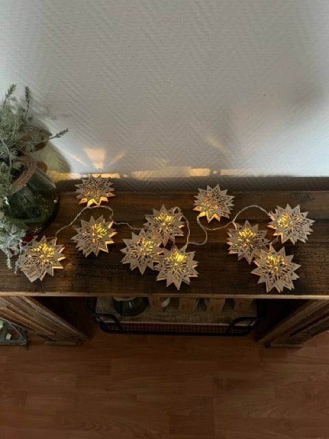 Lichterkette - 10 Sterne aus Holz, 3 Design, ca. L100 cm