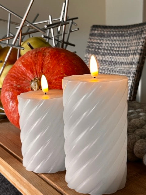 LED Kerzen - Echtwachs Weiß Timer, 2 Größen H 10-12,5cm|deko.delivery